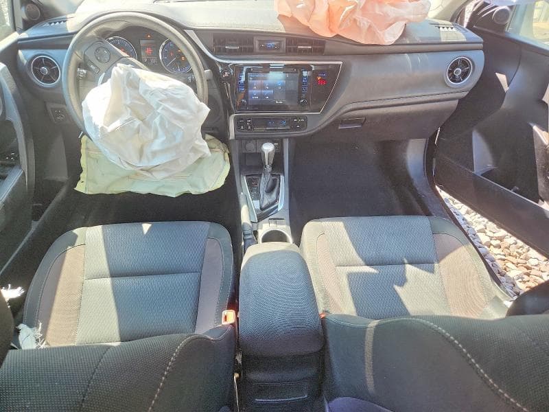 2018 TOYOTA COROLLA LE 8