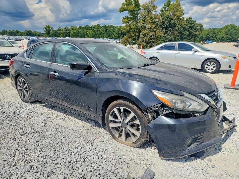 2017 NISSAN ALTIMA 2.5 SR 4
