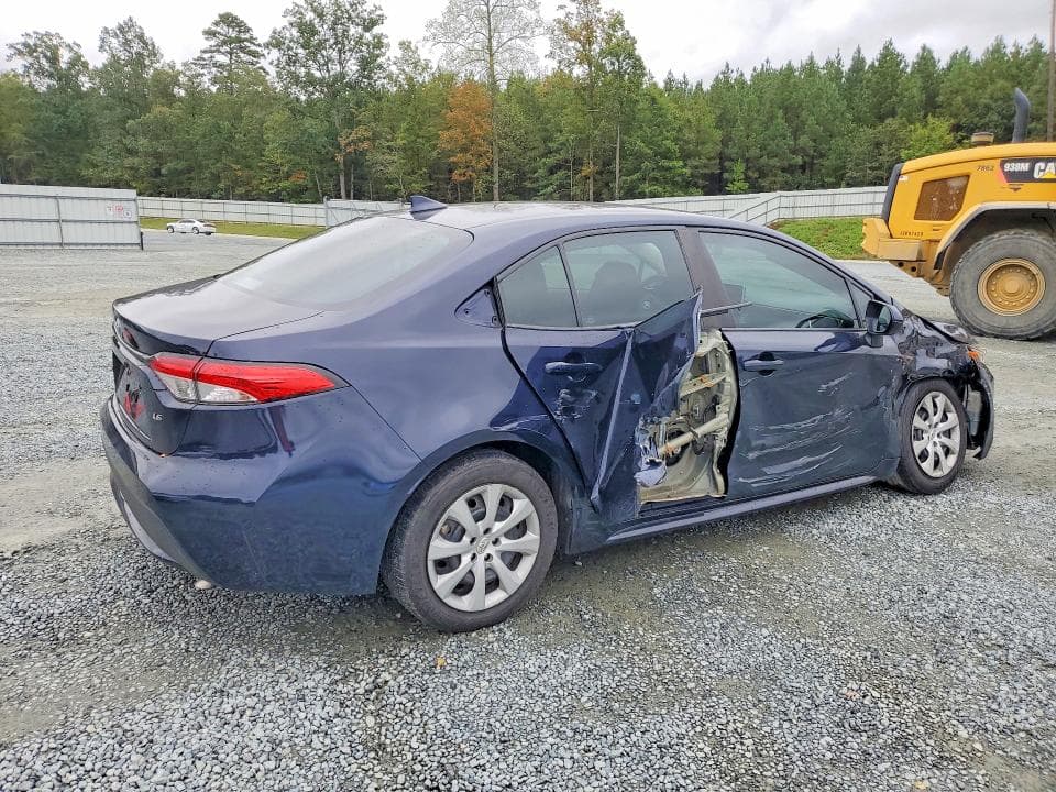 2020 TOYOTA COROLLA LE 3