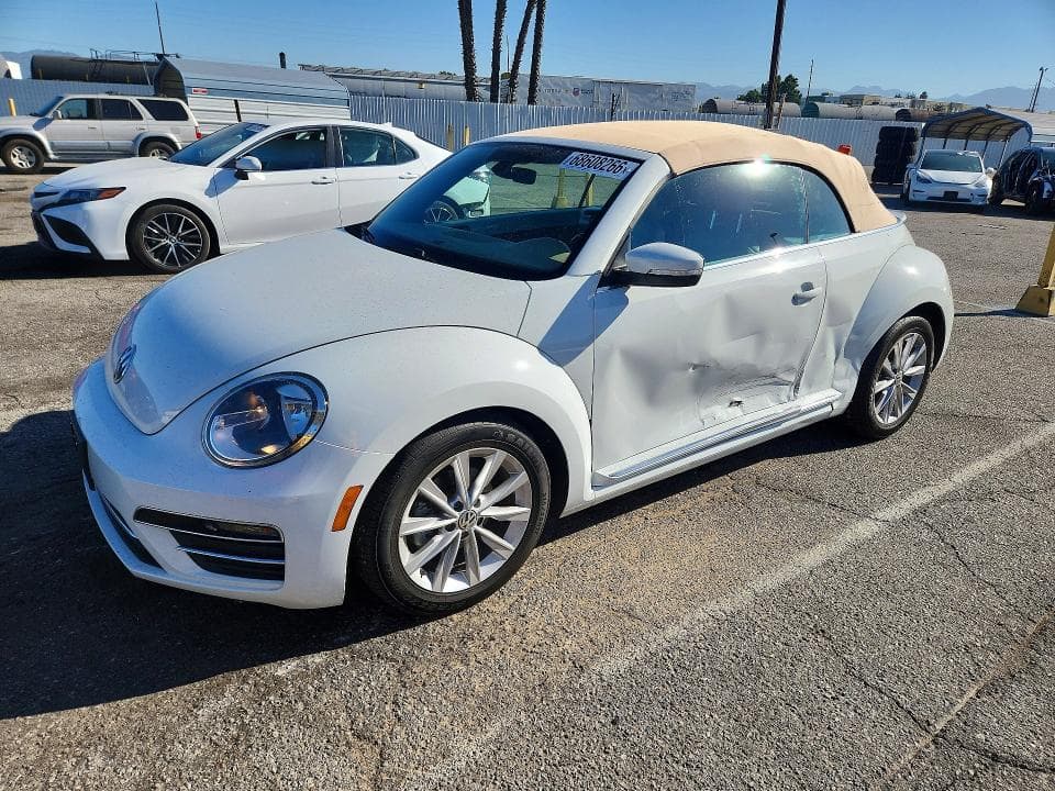 2017 VOLKSWAGEN BEETLE S/SE
