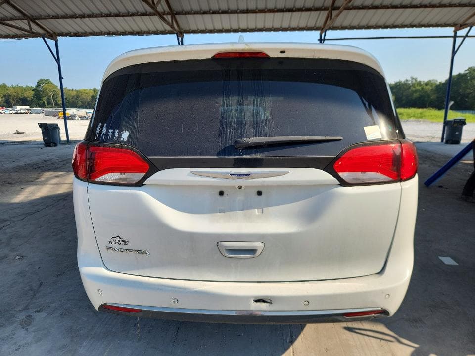 2019 CHRYSLER PACIFICA TOURING L 6