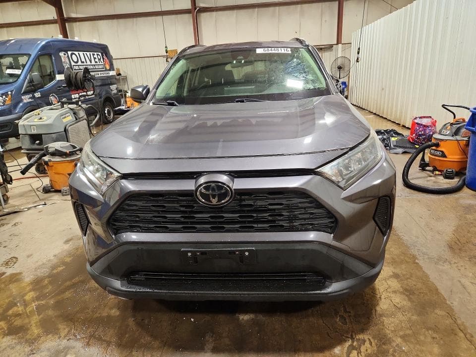 2019 TOYOTA RAV4 LE 5