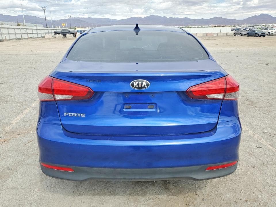 2017 KIA FORTE LX 6