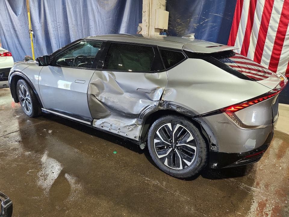 2023 KIA EV6 WIND 2