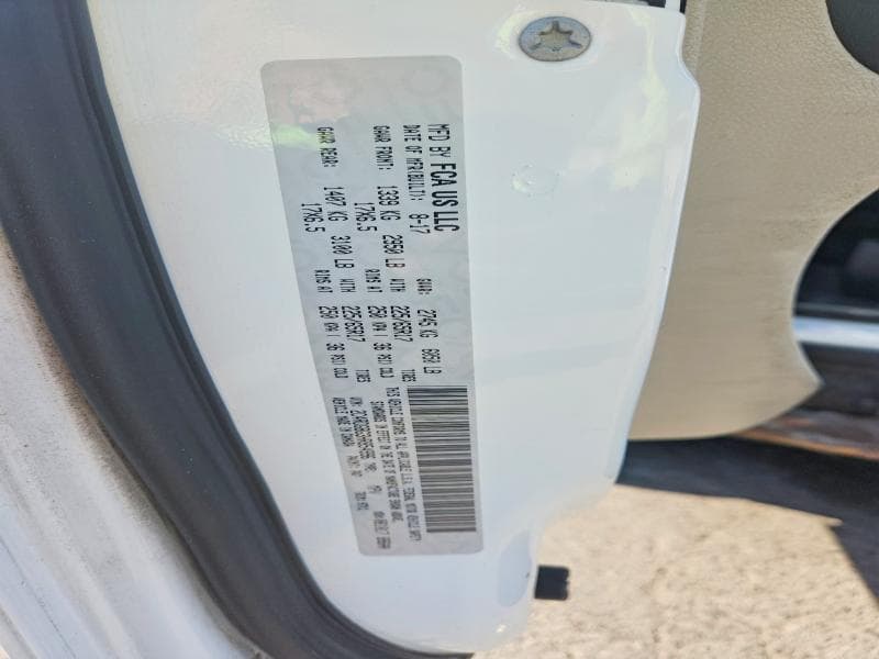 2017 DODGE GRAND CARAVAN SE 13