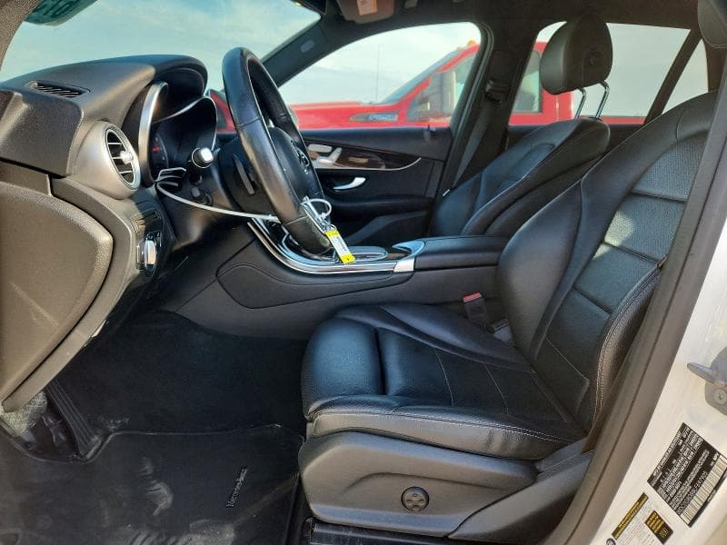 2020 MERCEDES-BENZ GLC 300 7