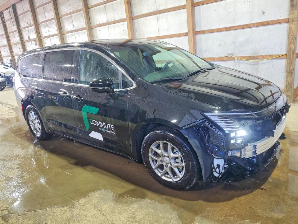 2027 CHRYSLER PACIFICA SELECT 4