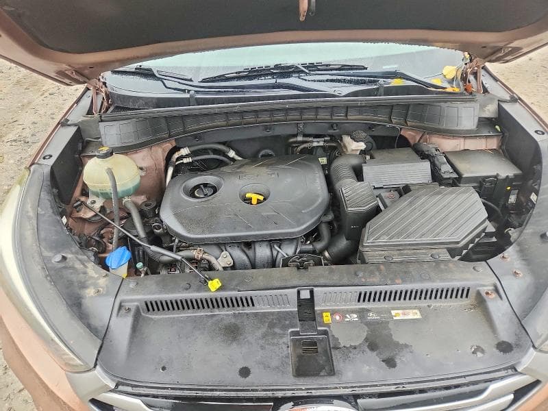 2017 HYUNDAI TUCSON SE 12
