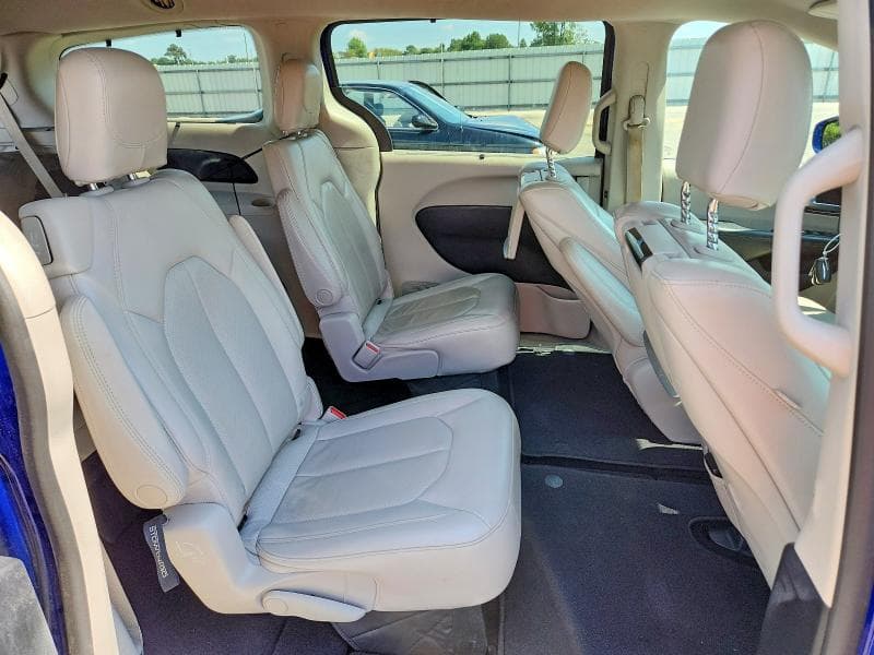 2019 CHRYSLER PACIFICA TOURING L PLUS 11