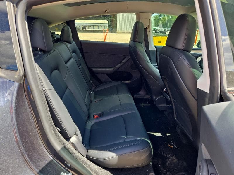 2024 TESLA MODEL Y 10