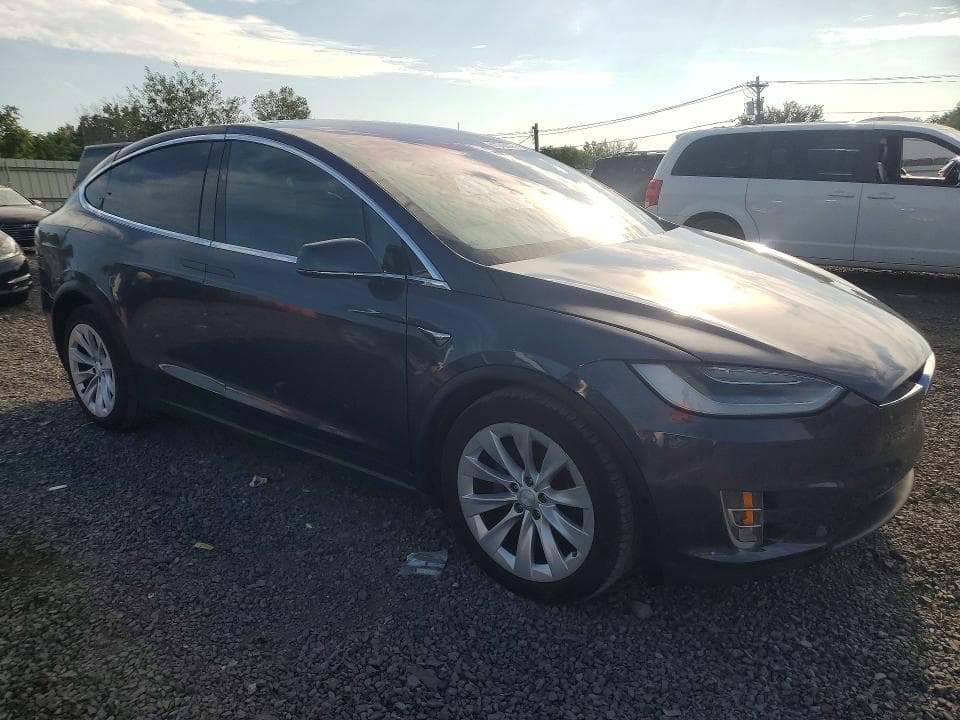 2018 TESLA MODEL X 4