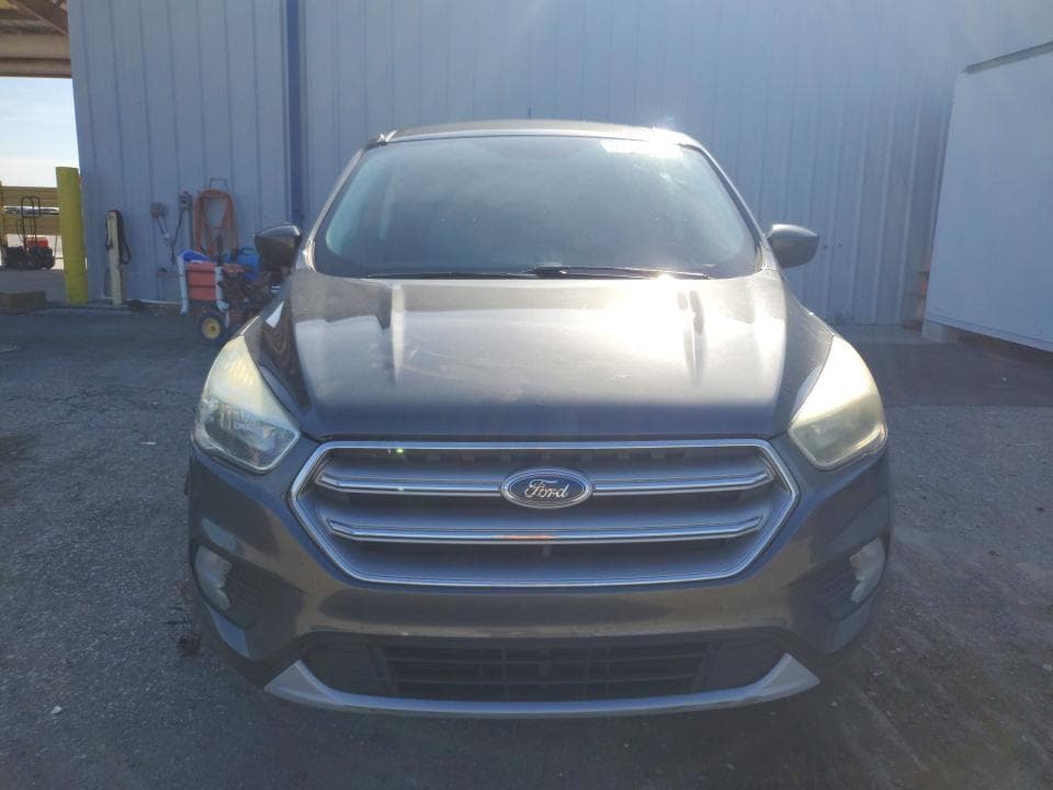 2017 FORD ESCAPE SE 5