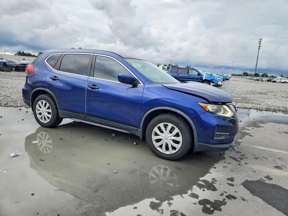 2017 NISSAN ROGUE S 4