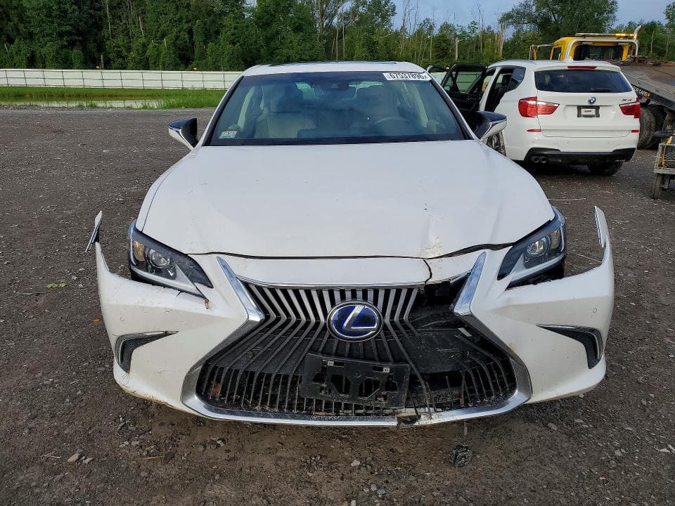 2021 LEXUS ES 300H LUXURY 5