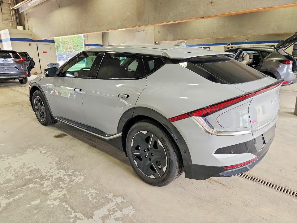 2025 KIA EV6 WIND 2