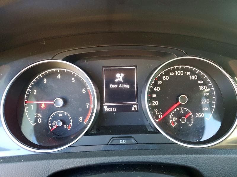 2018 VOLKSWAGEN GOLF S 9