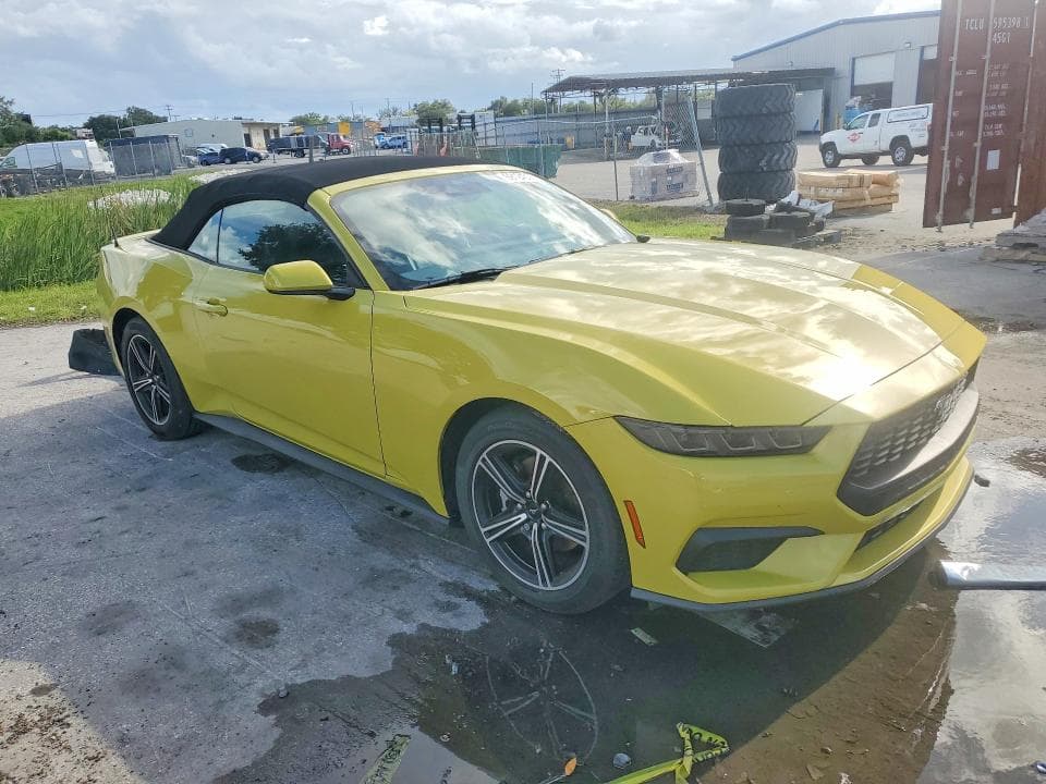 2025 FORD MUSTANG 4