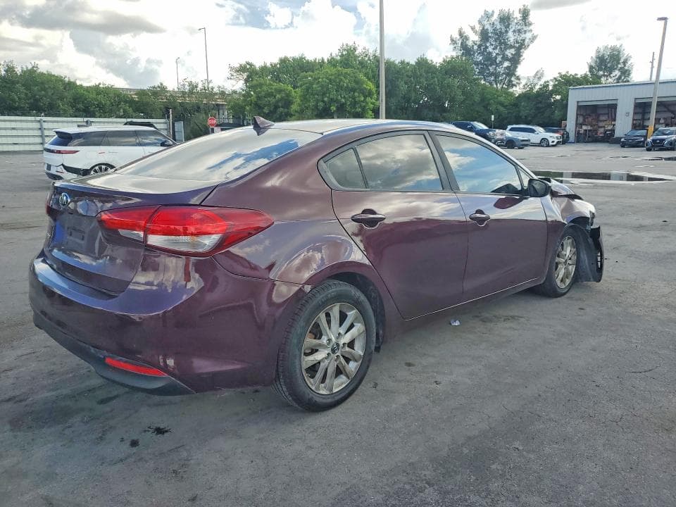 2017 KIA FORTE LX 3