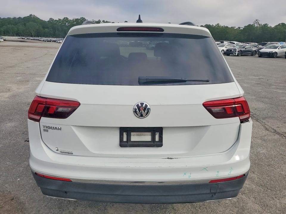 2021 VOLKSWAGEN TIGUAN SE 6