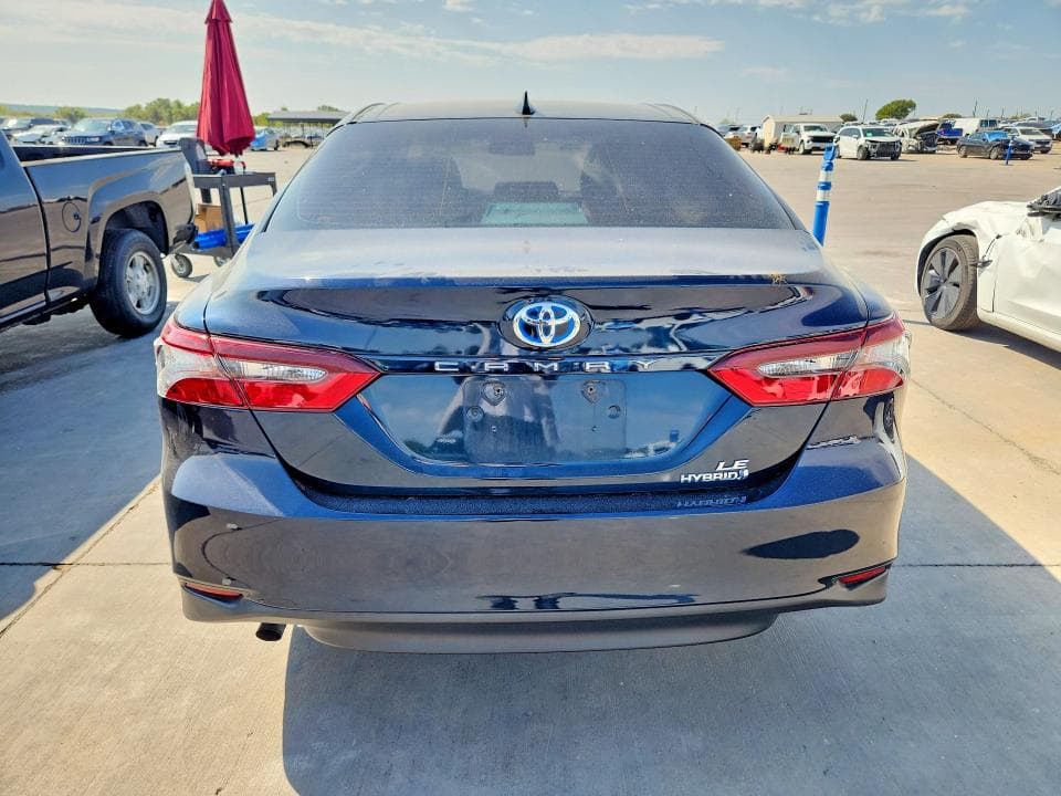 2021 TOYOTA CAMRY LE 6