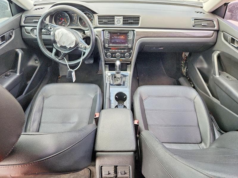 2017 VOLKSWAGEN PASSAT SE 8