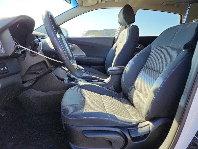 2019 KIA NIRO LX 7