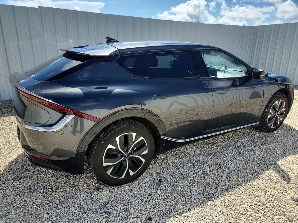 2023 KIA EV6 WIND 3