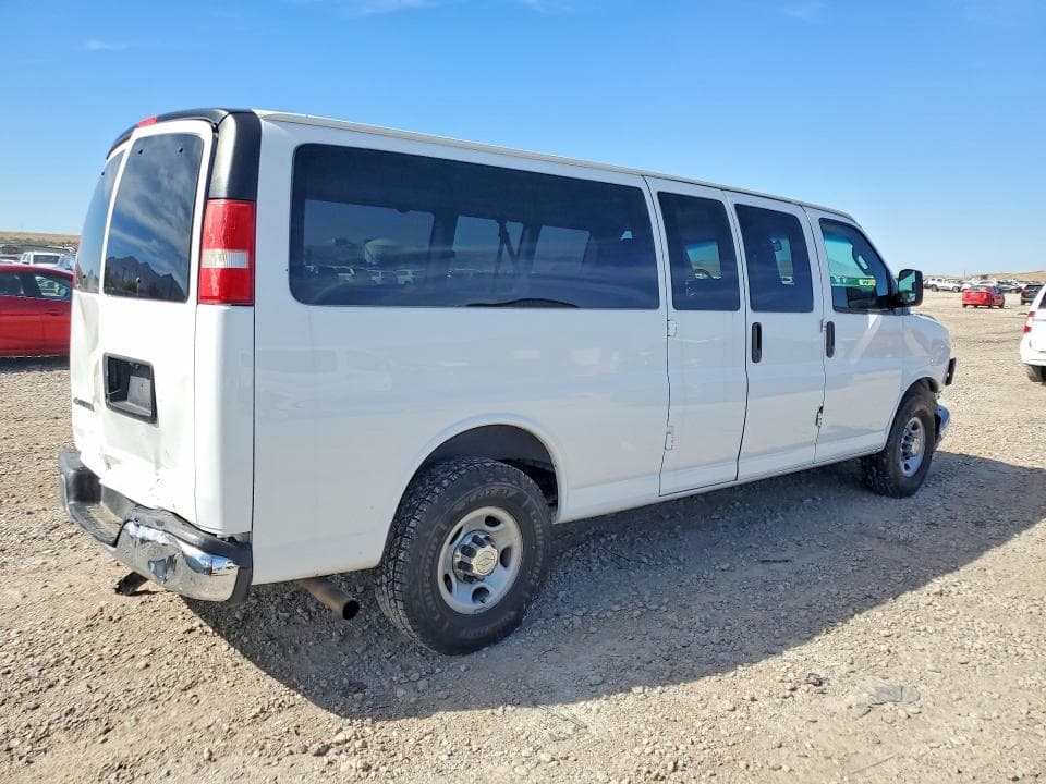 2017 CHEVROLET EXPRESS G3500 LT 3
