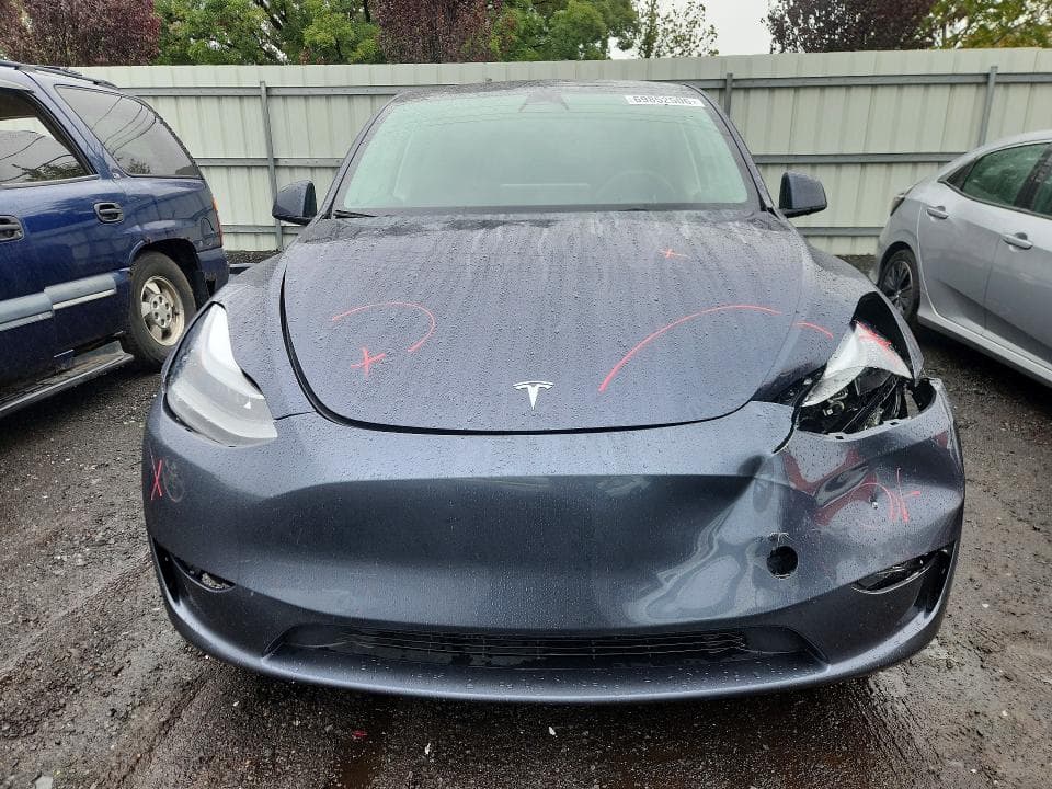 2023 TESLA MODEL Y 5