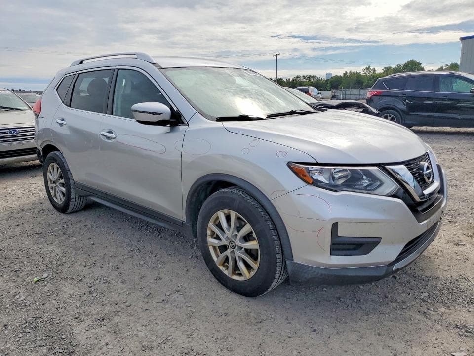 2017 NISSAN ROGUE SV 4