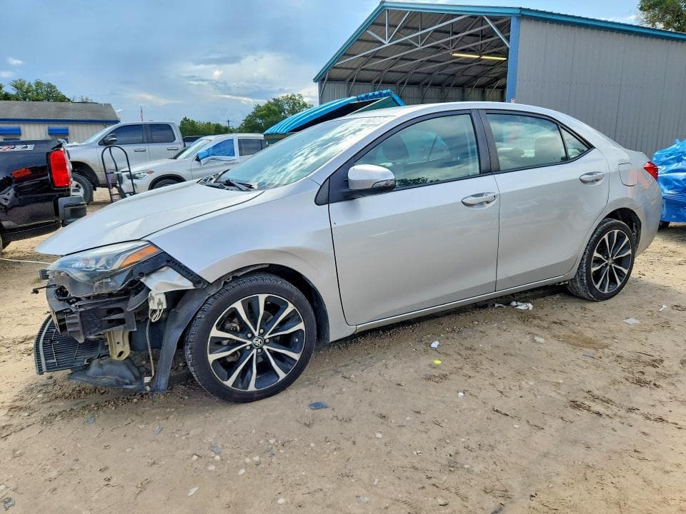 2017 TOYOTA COROLLA SE - 1