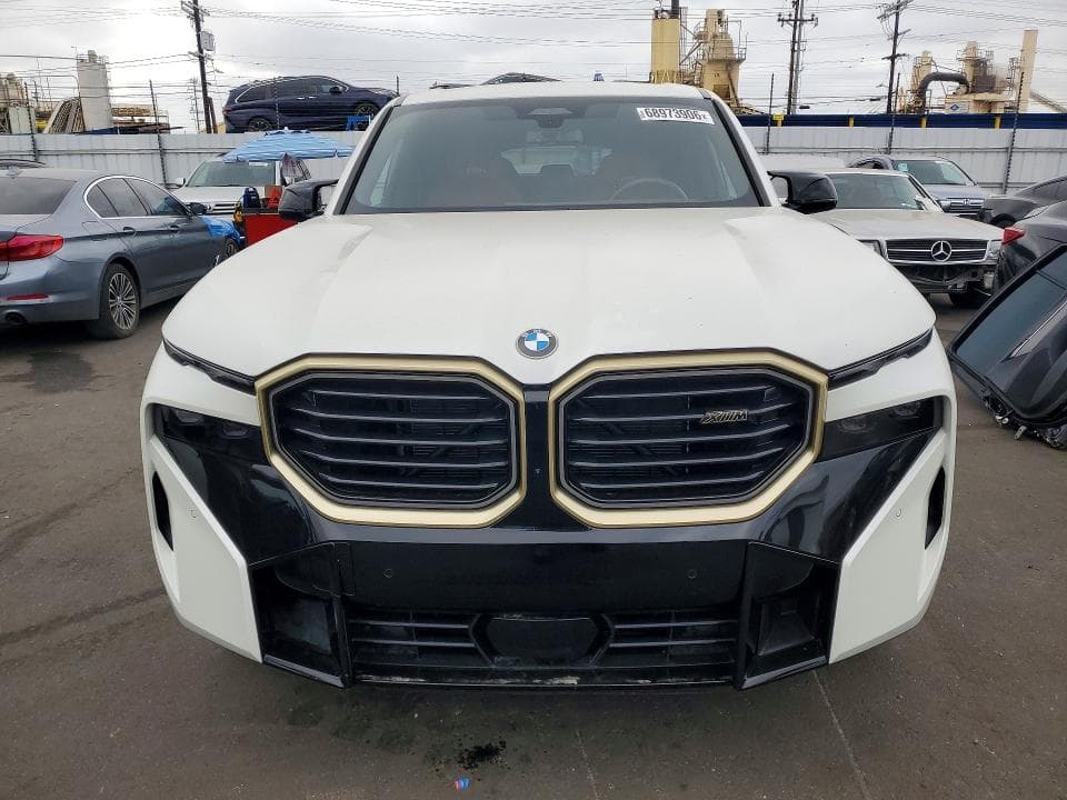 2025 BMW XM 5