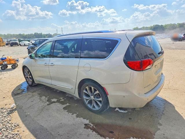 2017 CHRYSLER PACIFICA LIMITED 2
