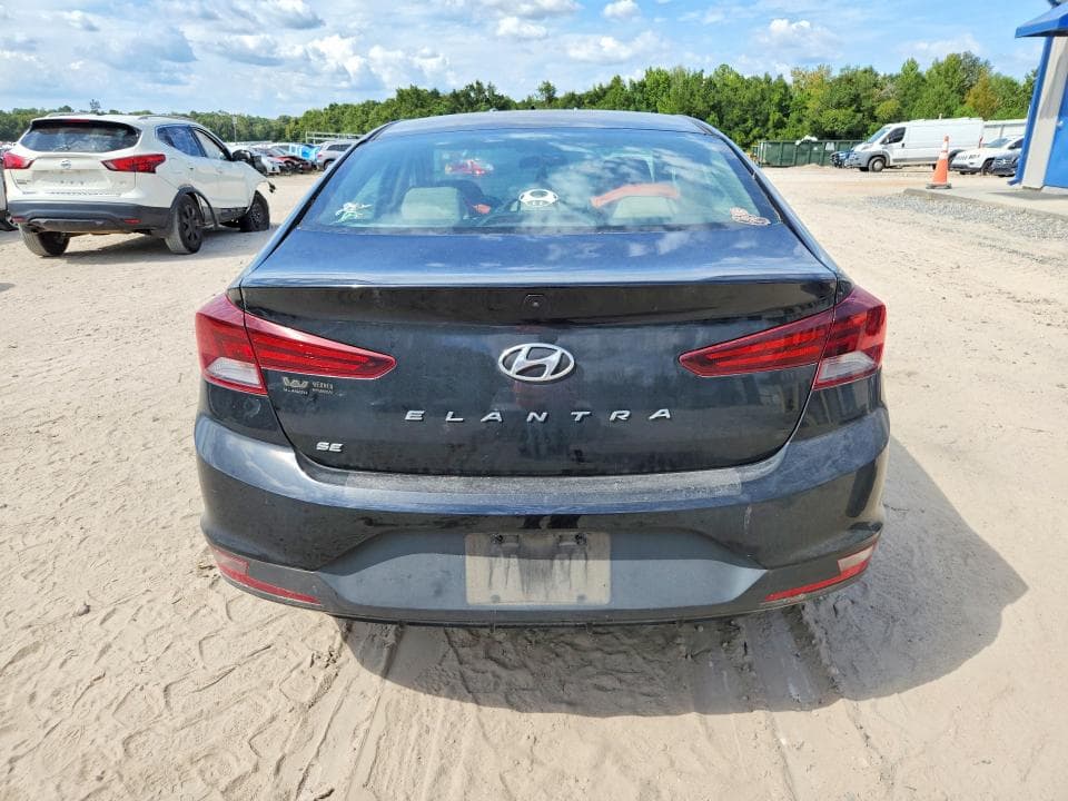 2019 HYUNDAI ELANTRA SE 6