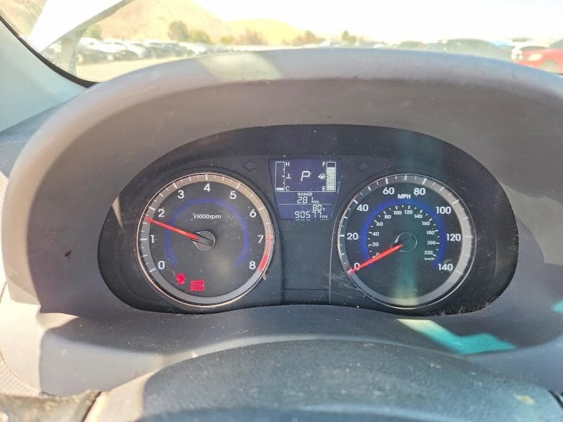 2017 HYUNDAI ACCENT SE 9