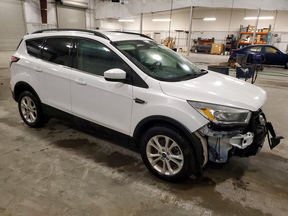 2018 FORD ESCAPE SE 4