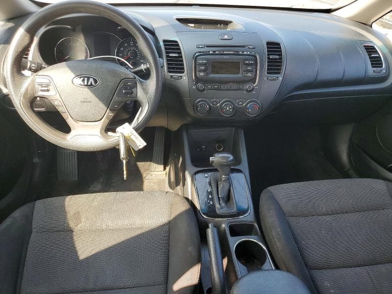 2017 KIA FORTE LX 8
