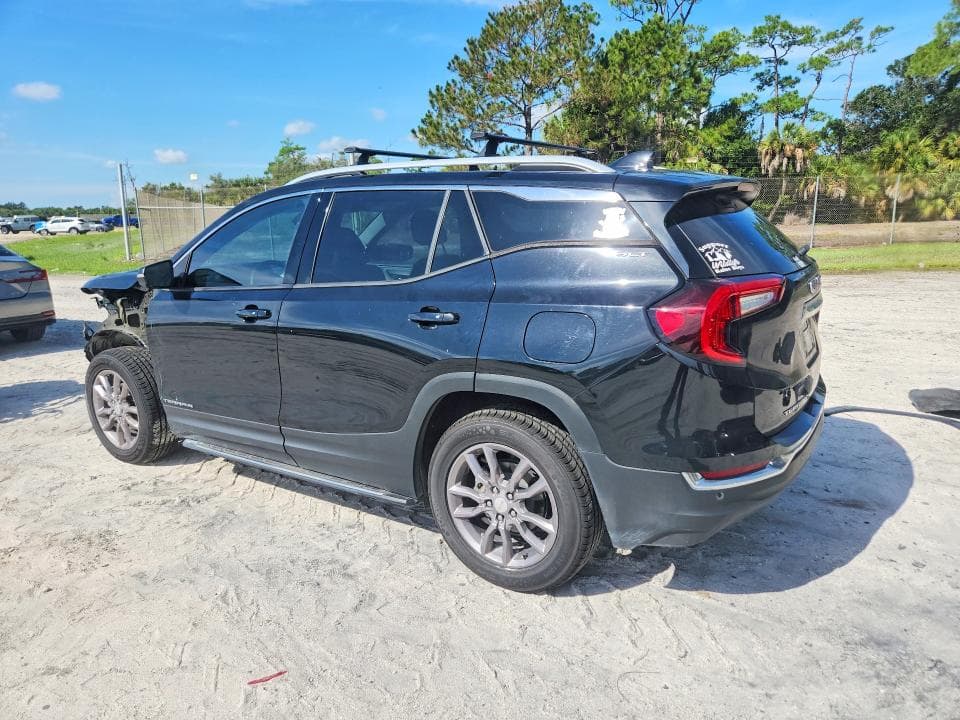 2023 GMC TERRAIN SLT 2