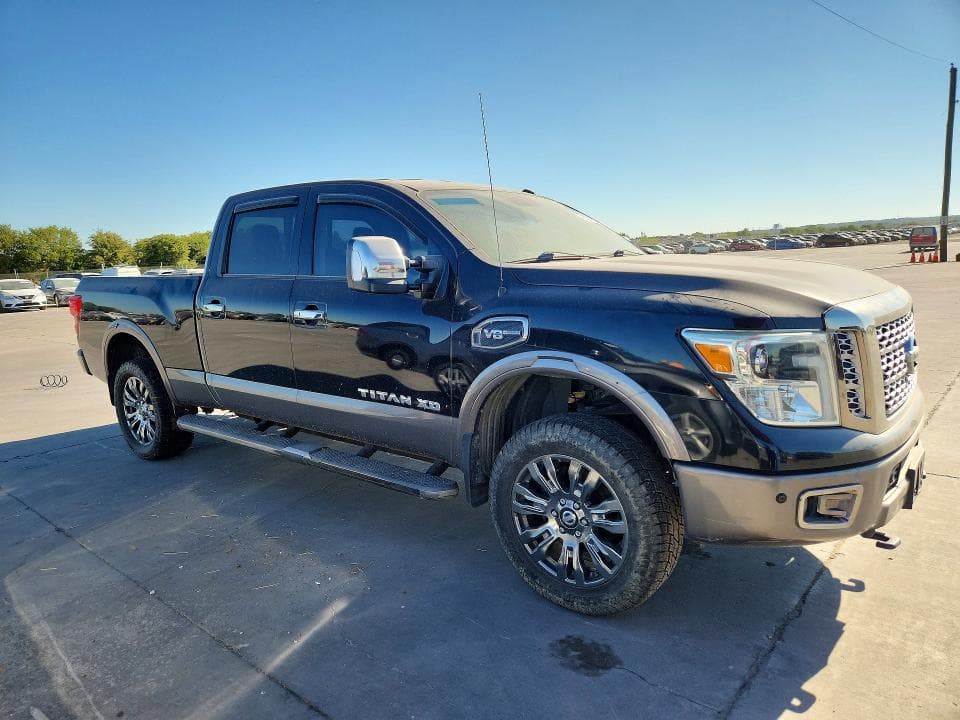 2017 NISSAN TITAN XD PLATINUM RESERVE 4