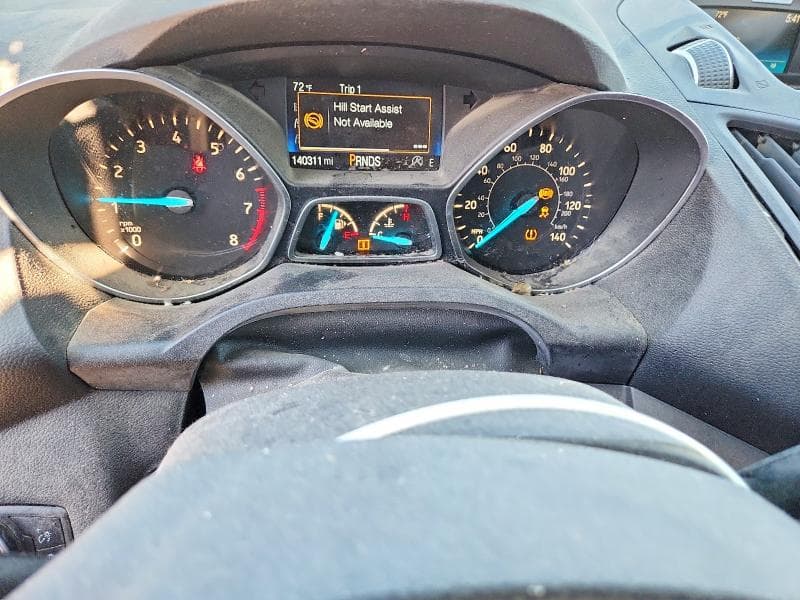 2017 FORD ESCAPE SE 9