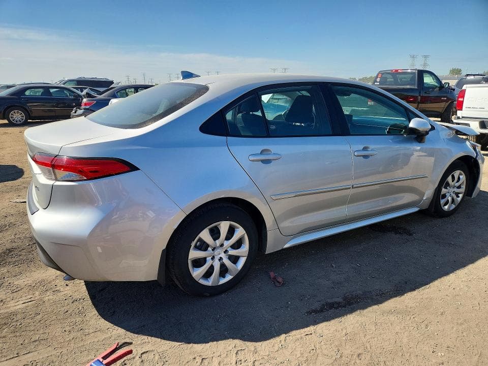 2024 TOYOTA COROLLA LE 3