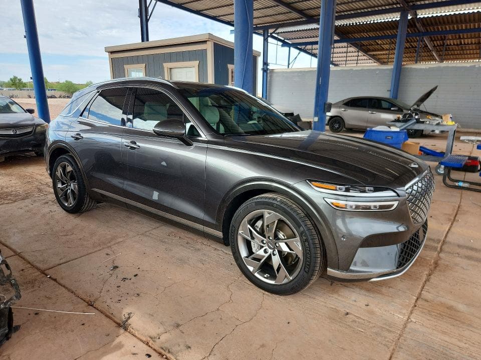 2023 GENESIS ELECTRIFIED GV70 BASE 4