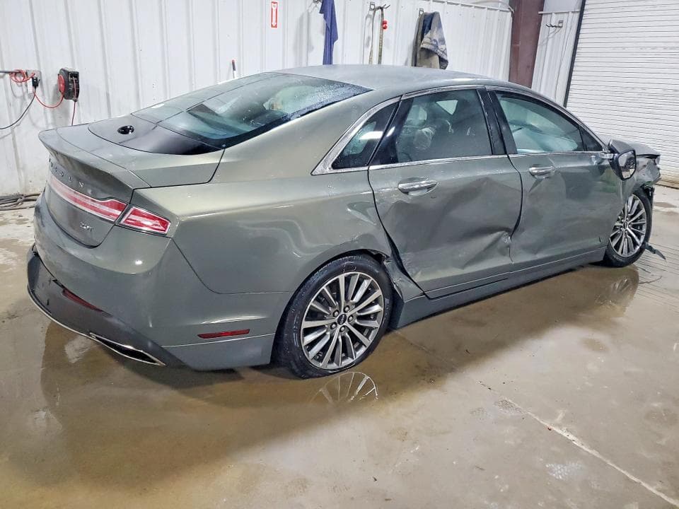 2017 LINCOLN MKZ PREMIERE 3