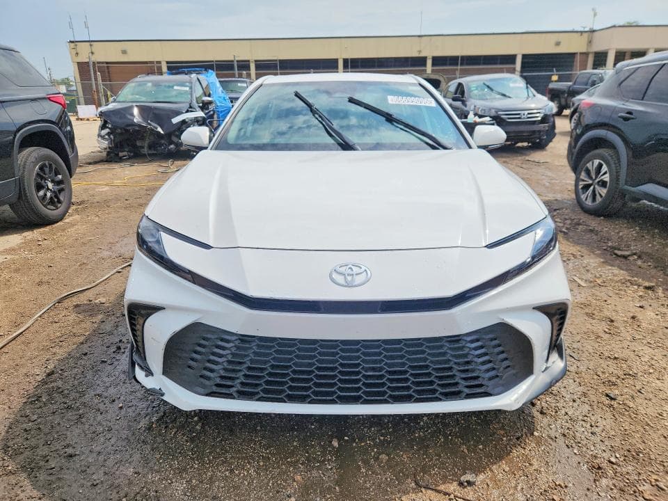 2026 TOYOTA CAMRY SE 5