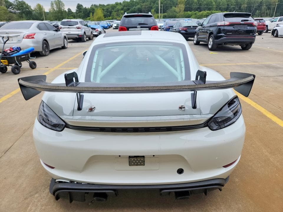 2024 PORSCHE CAYMAN GT4 6