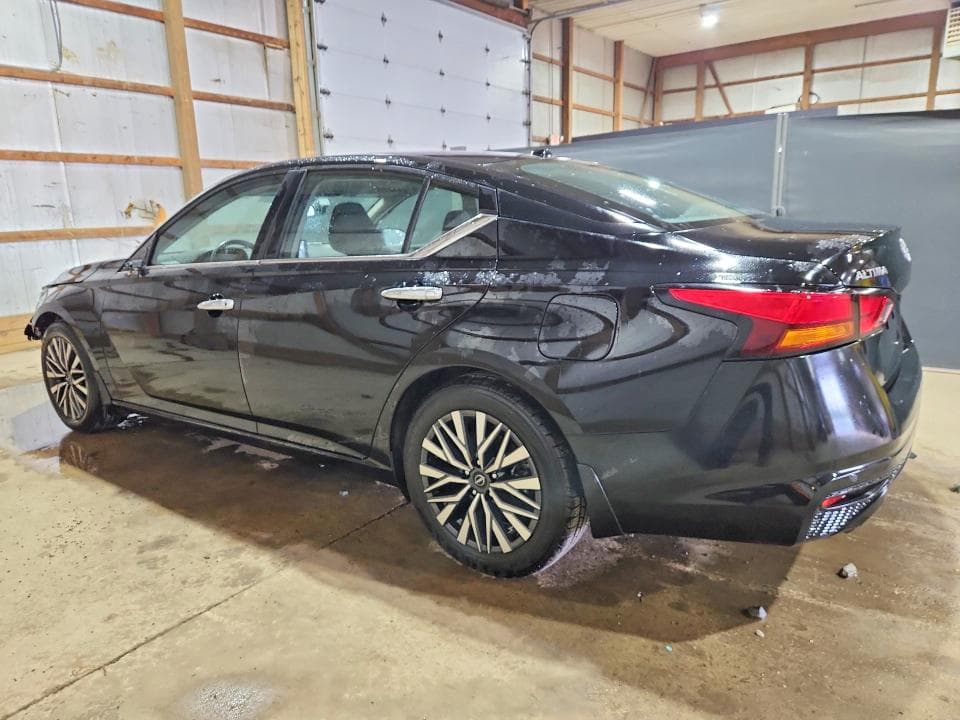2025 NISSAN ALTIMA SV 2