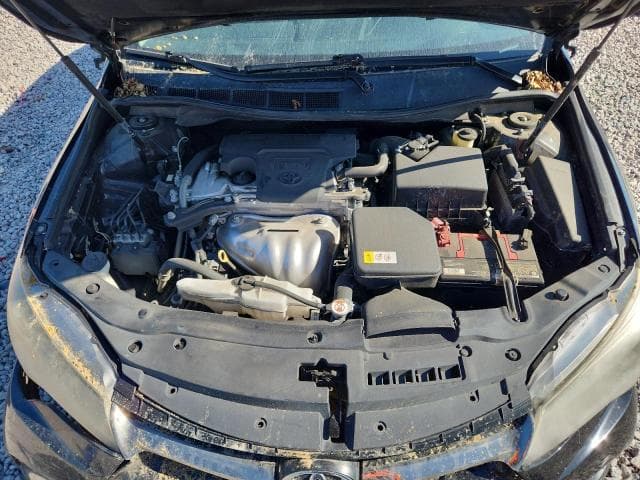 2017 TOYOTA CAMRY SE 11