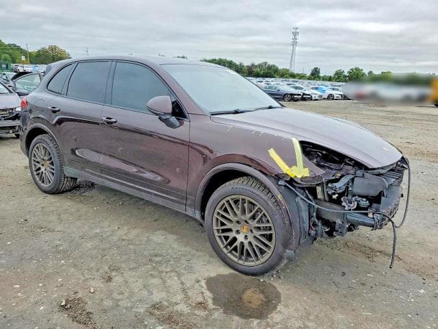 2017 PORSCHE CAYENNE 4