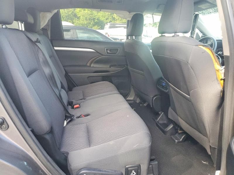 2018 TOYOTA HIGHLANDER LE 10
