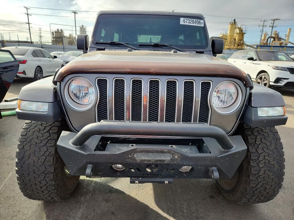 2018 JEEP WRANGLER UNLIMITED SAHARA 5